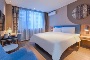 高级大床房