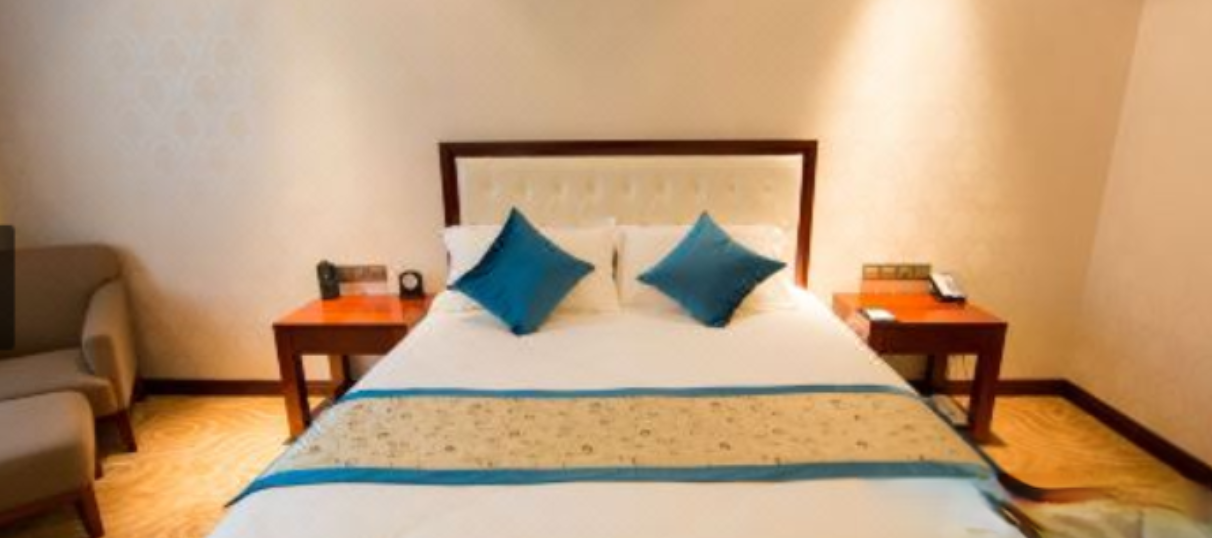 全景阳台单人房