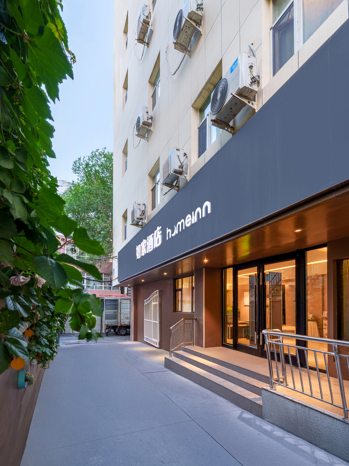 如家·neo-乌鲁木齐南湖北路地铁站店