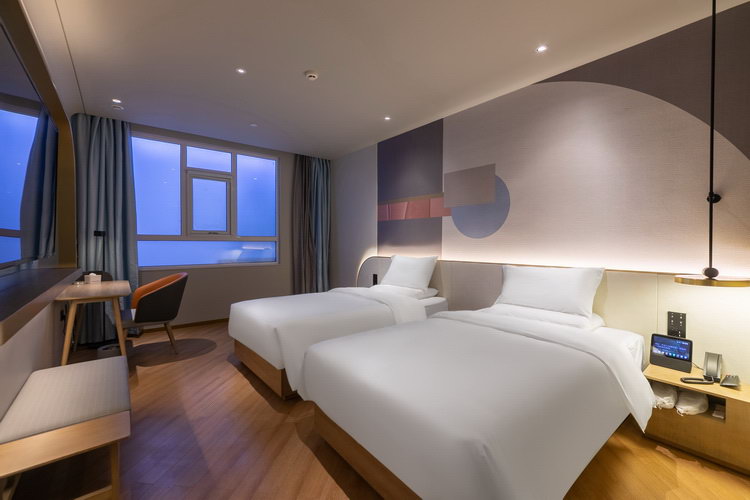 首页 济南酒店 历下区酒店预订 扉缦-济南泉城广场趵突泉店预订